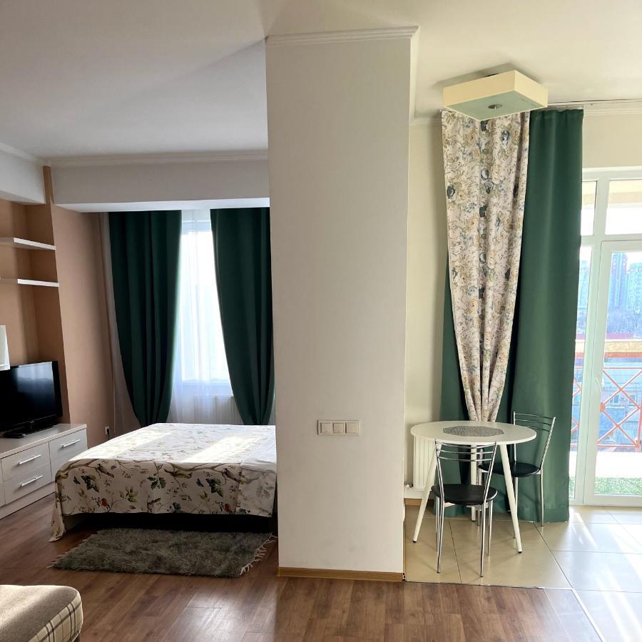 Stefan Cel Mare 1 Studio Кишинів Екстер'єр фото